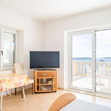 Apartment Marnic *