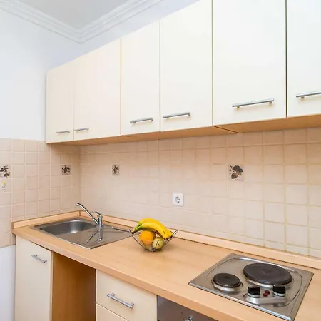 Apartment Marnic *
